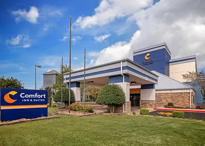 Cheap hotel: Comfort Inn & Suites Clemson - University Area